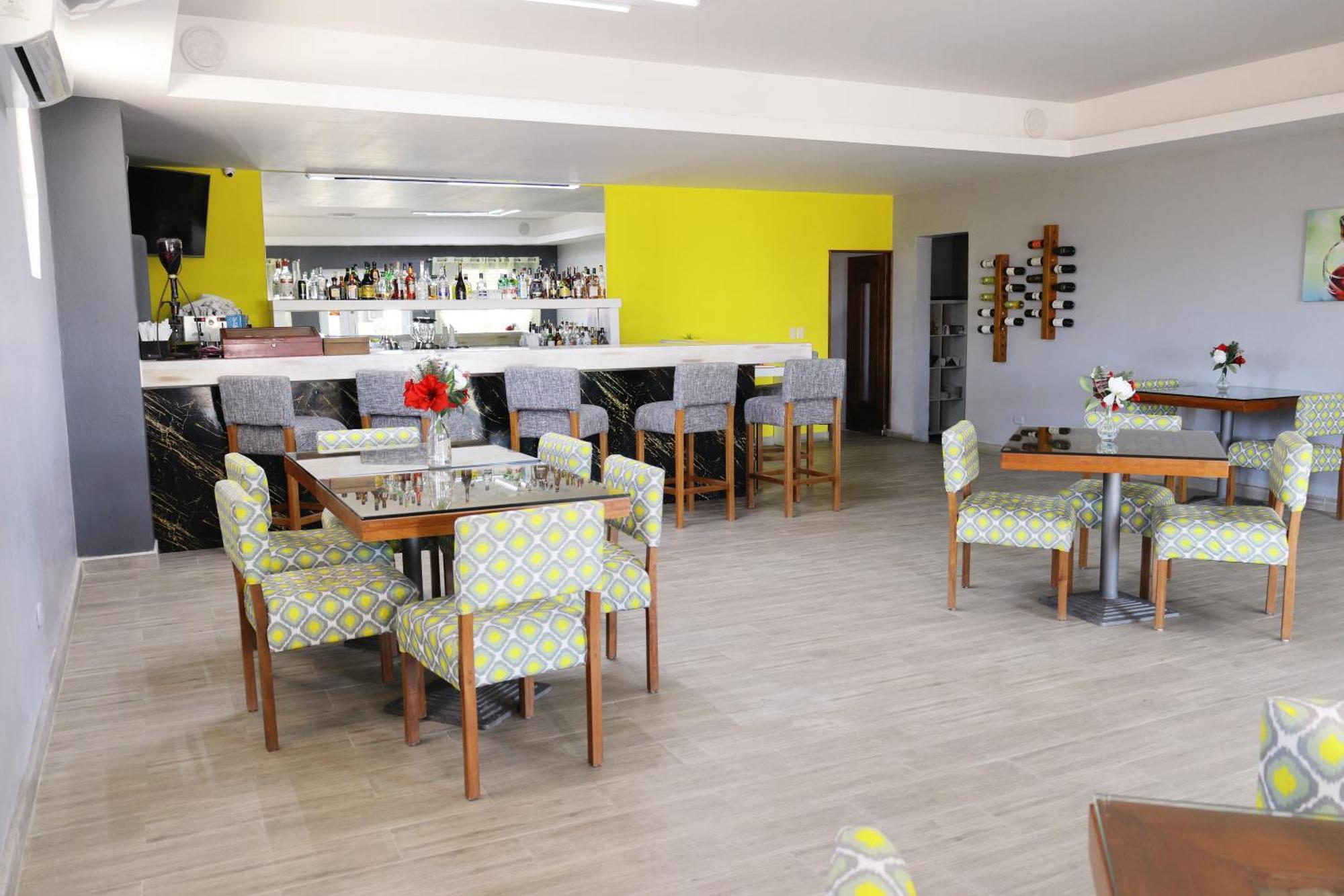 Hotel Capriccio Mare Y Restaurante ปุนตากานา ภายนอก รูปภาพ