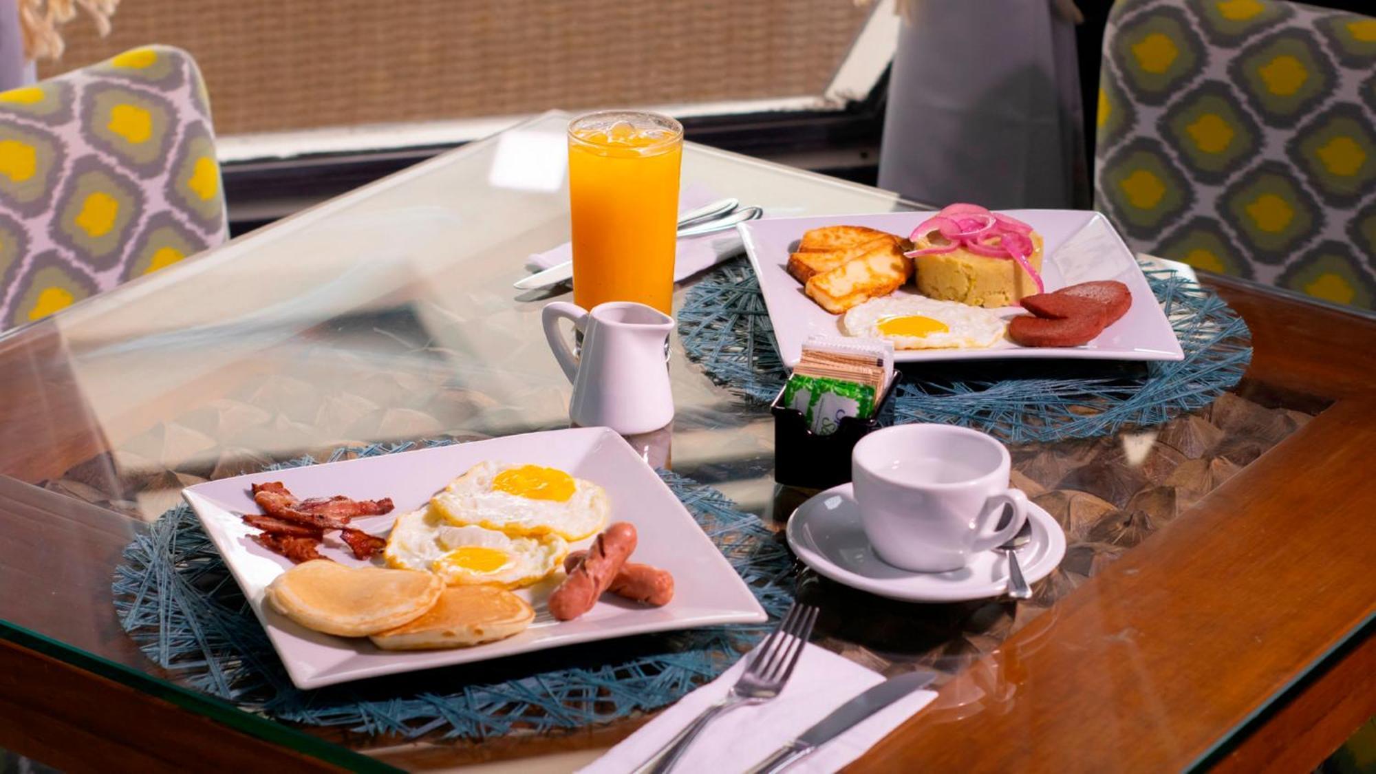 Hotel Capriccio Mare Y Restaurante ปุนตากานา ภายนอก รูปภาพ