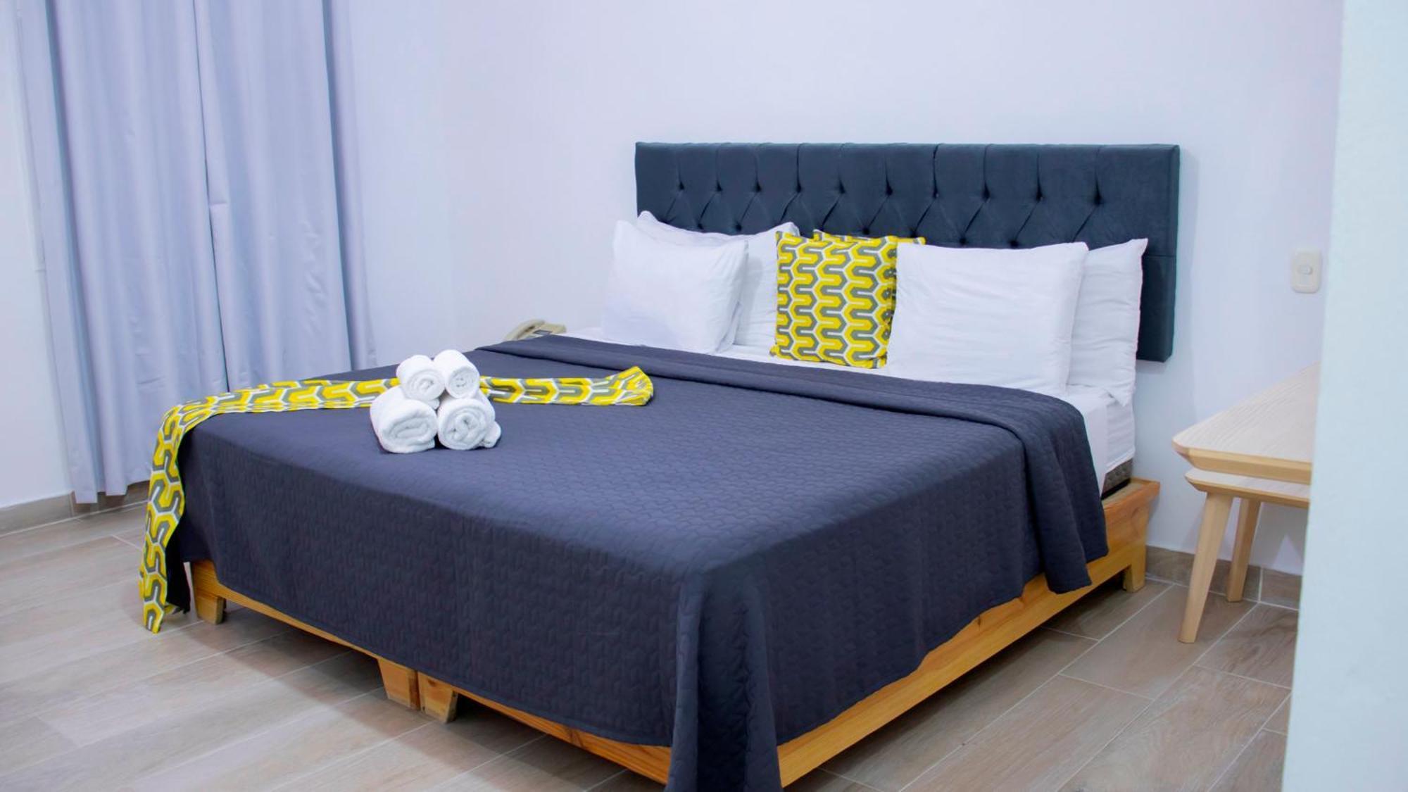 Hotel Capriccio Mare Y Restaurante ปุนตากานา ภายนอก รูปภาพ